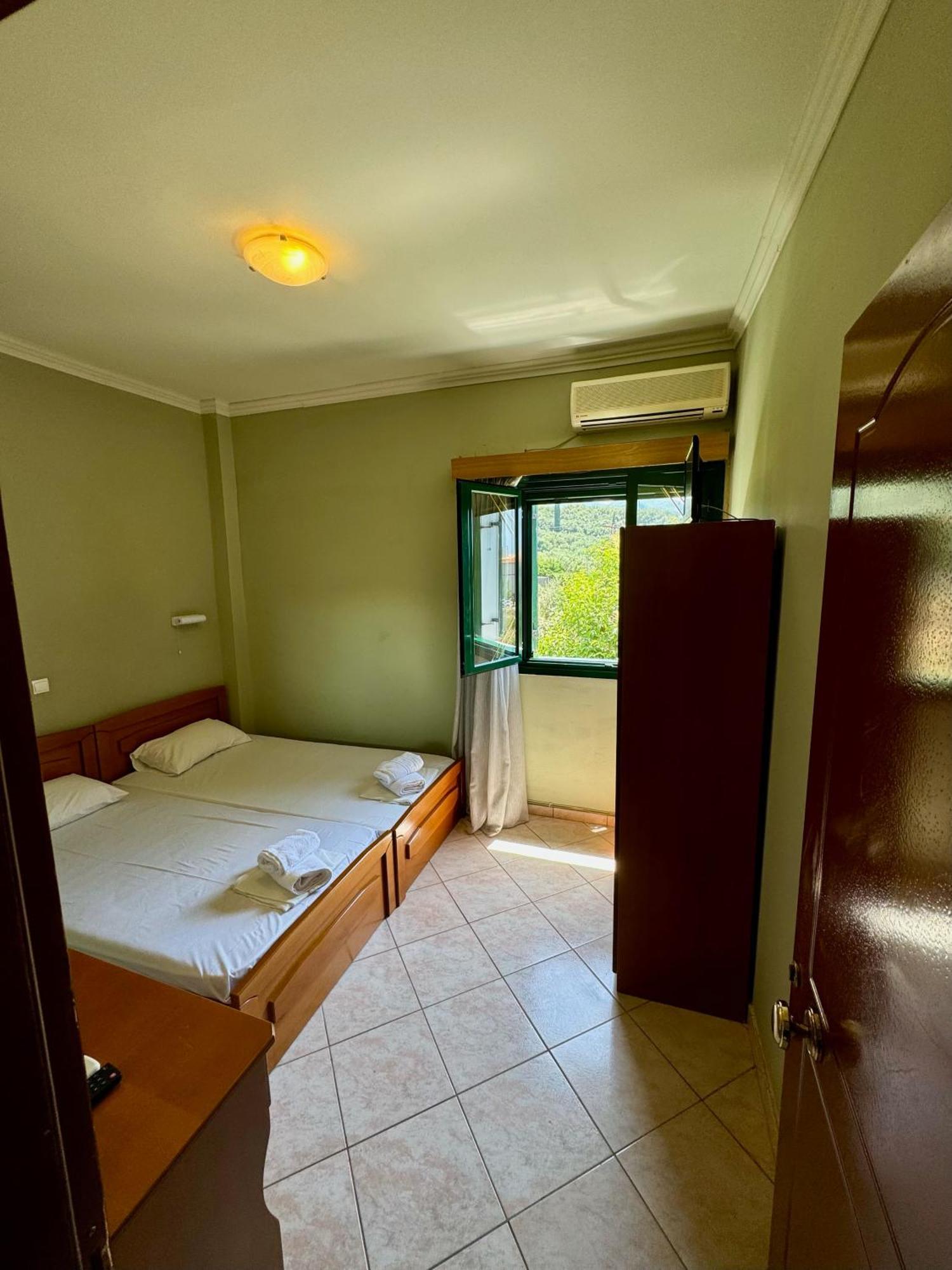 לייה Hotel Filoxenia מראה חיצוני תמונה