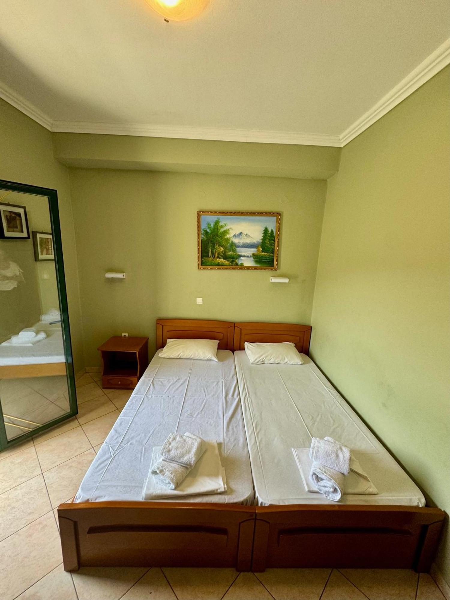 לייה Hotel Filoxenia מראה חיצוני תמונה