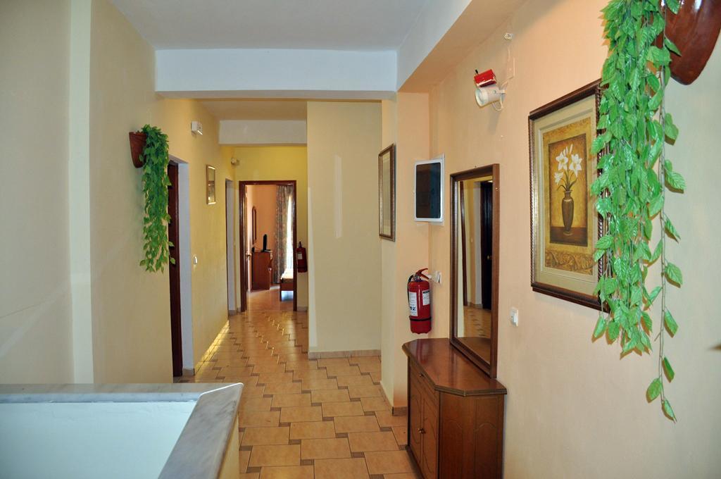 לייה Hotel Filoxenia מראה חיצוני תמונה